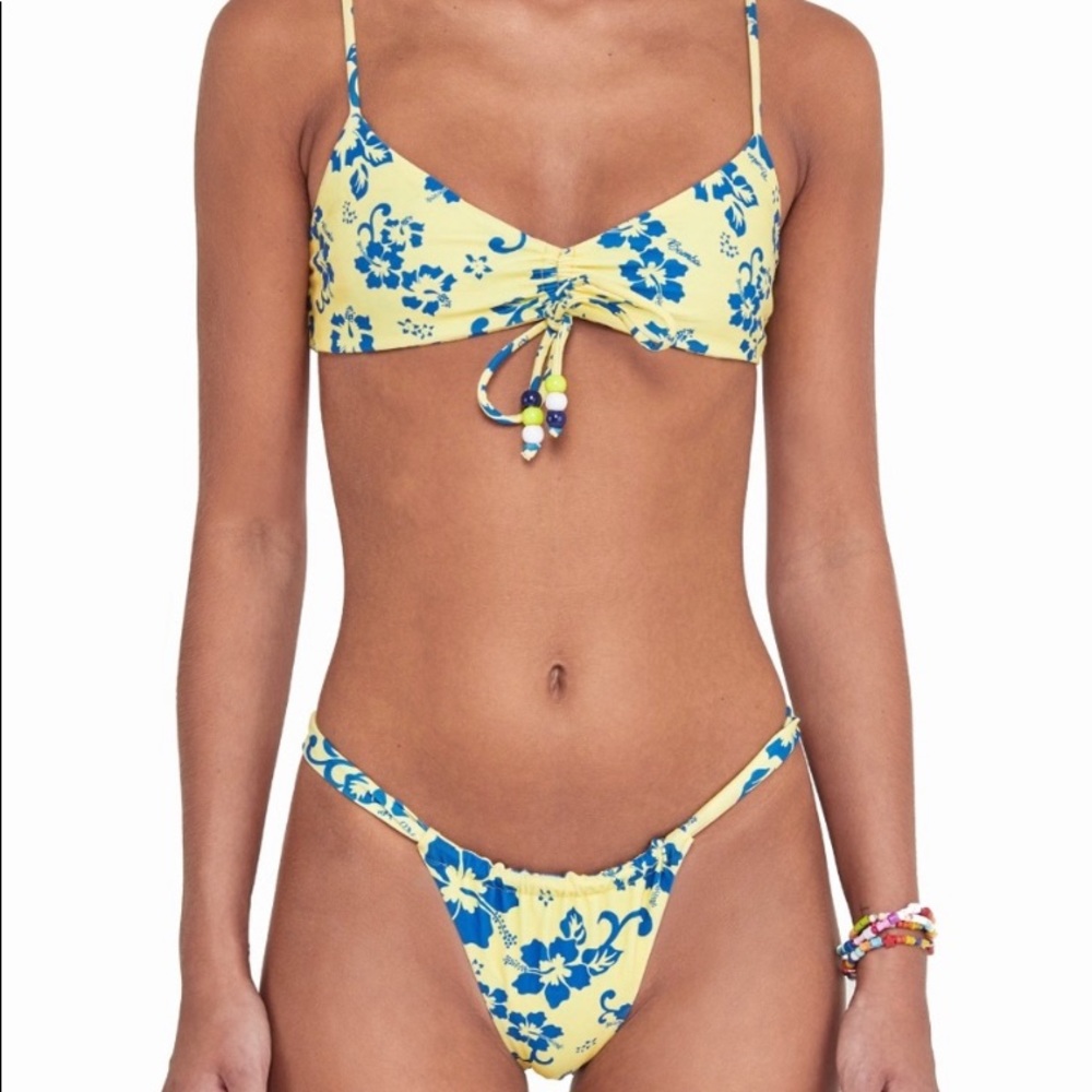 Bamba Hawaiin swim bottoms Only Size Small